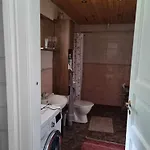 Karjalasma Maegramaja Apartman Poeitse