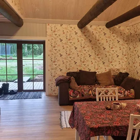 Karjalasma Maegramaja Apartman *